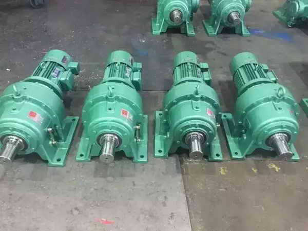 geared motor, gearbox, gear reducer, reducer, insdurial gearbox (34)